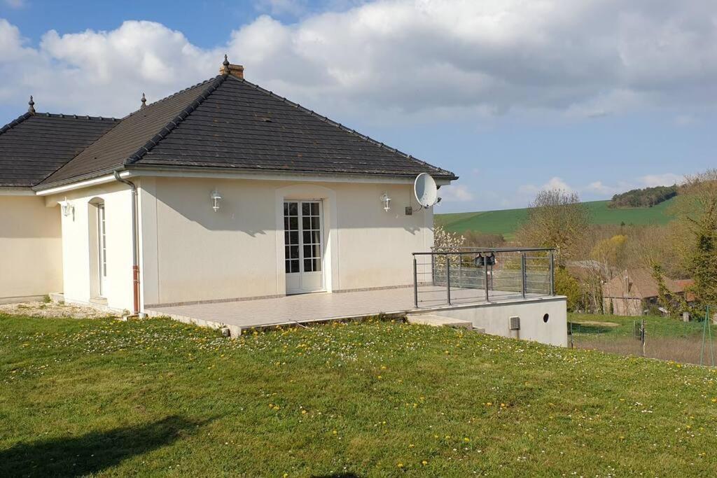 Villa Le Bellevue A 1 H 30 De Paris Et 20 Km De Troyes à Estissac Extérieur photo